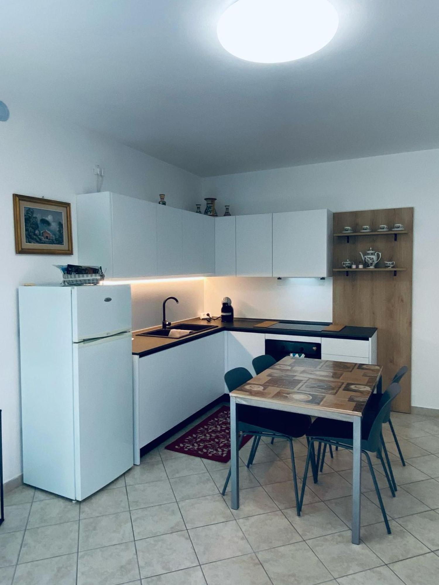 Alma Apartment سيرمِيوني المظهر الخارجي الصورة