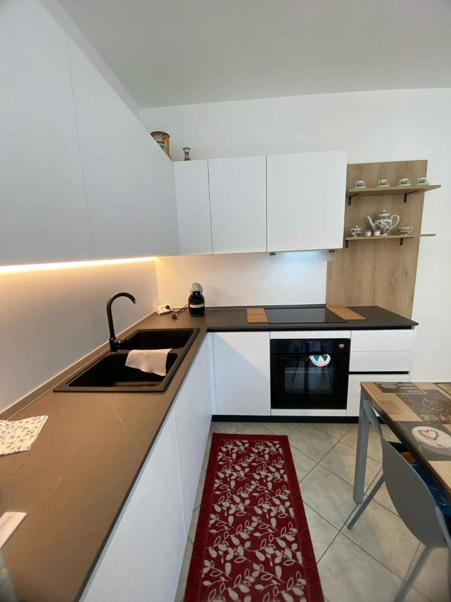 Alma Apartment سيرمِيوني المظهر الخارجي الصورة