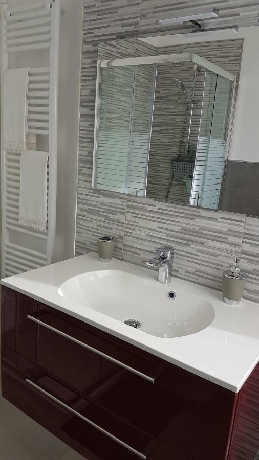 Alma Apartment سيرمِيوني المظهر الخارجي الصورة